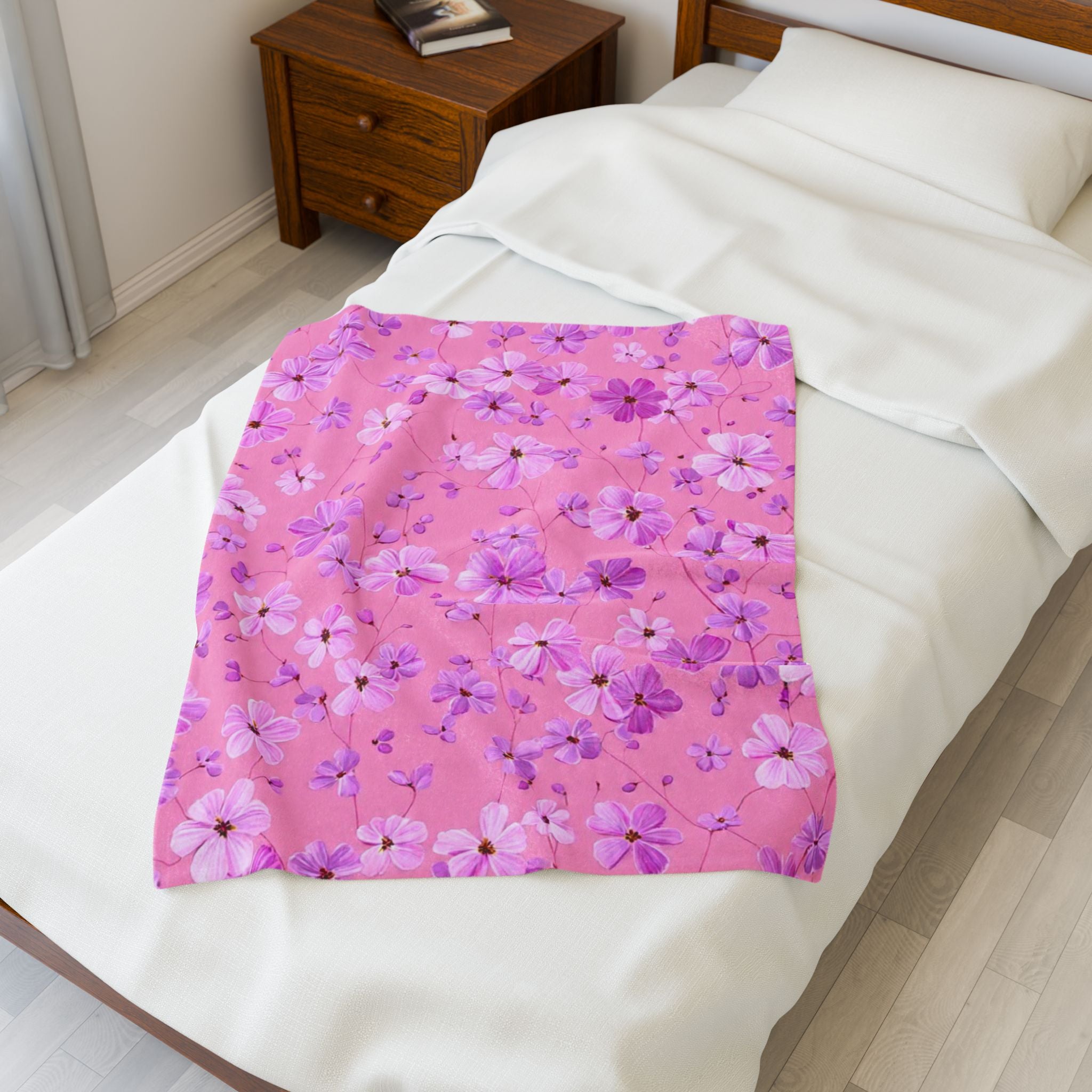 Pink Floral Velveteen Plush Blanket — Soft Cherry Blossom Throw
